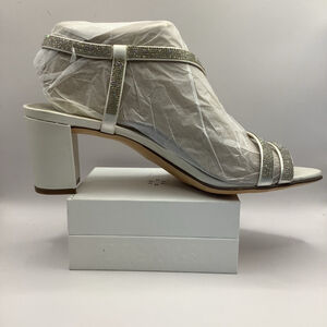 Women’s Naturalizer White Rhinestone Sandals Size 10W